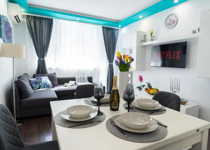 Luxury 2br Retreat In *