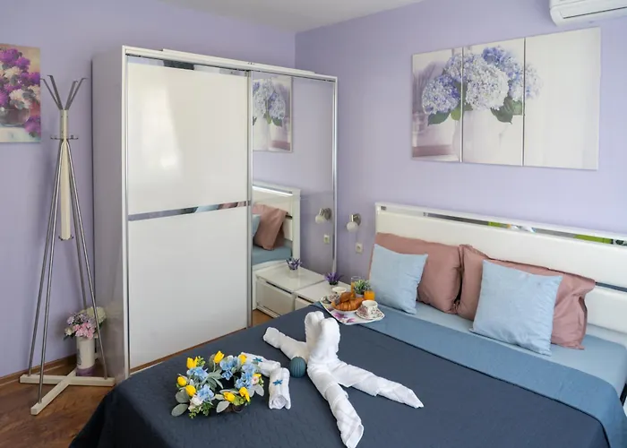 Luxury 2br Retreat In *