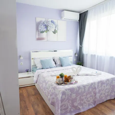 Apartment Luxury 2 Bedroom In Varna