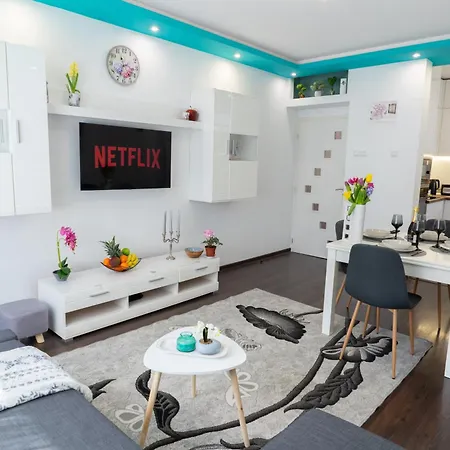 Luxury 2 Bedroom In * Varna