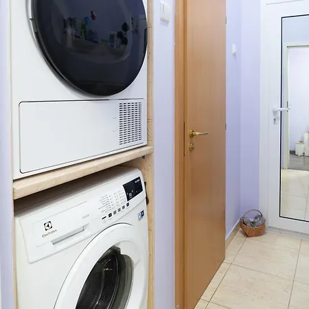 Luxury 2br Retreat In דירה