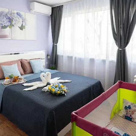 Luxury 2br Retreat In * וארנה