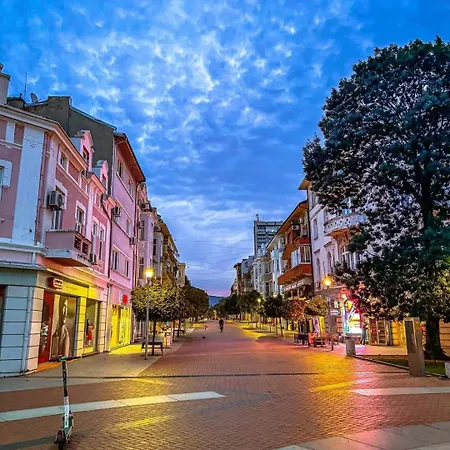 Luxury 2 Bedroom In Appartement Varna